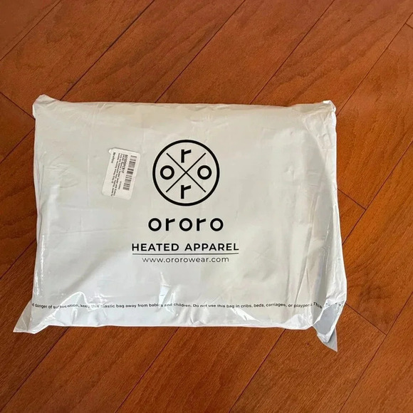 ORORO Women's Heated Jacket with Battery Pack and Detachable Hood Heating Jacket - Picture 11 of 13